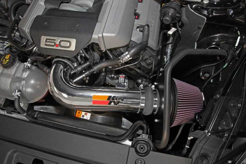 Kit de admisión K&amp;N 2015 Ford Mustang GT 5.0L V8 Typhoon