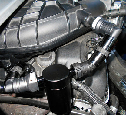 UPR 11-15 Mustang V6 Plug N Play Lata de captura de aceite SC corta