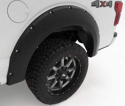 Bushwacker 18-19 Ford F-150 bengalas estilo bolsillo 4 piezas - Oxford blanco