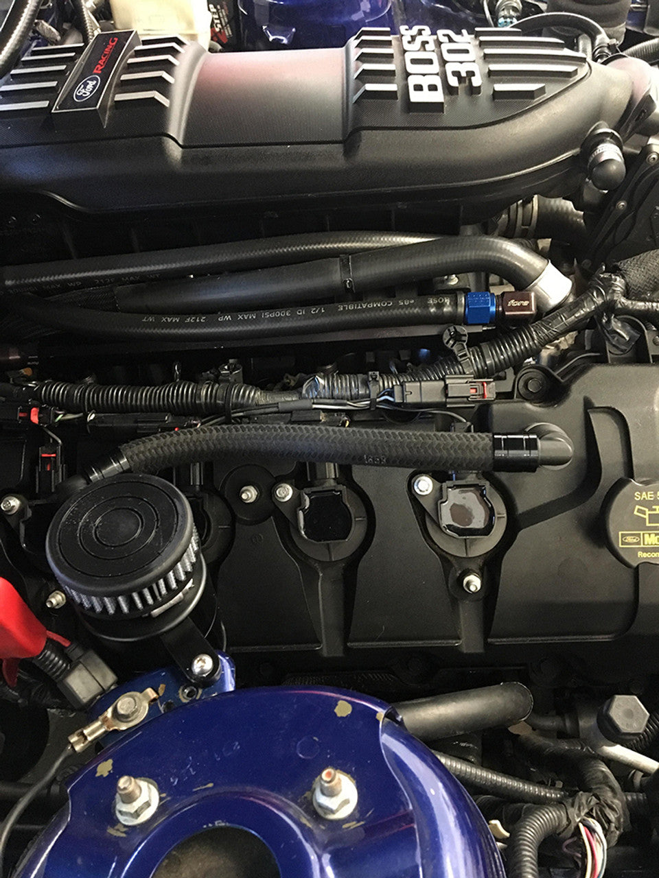 UPR 11-14 Mustang GT Plug N Play Sistema de tanque de ventilación dual