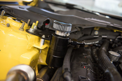 UPR 15-21 Mustang GT 5.0 Plug N Play Tanque de ventilación Billet