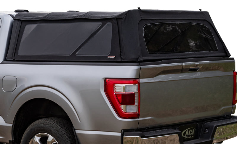 Access 15-23 Ford F-150 Outlander Cubierta para camioneta plegable suave de 6.7 pies