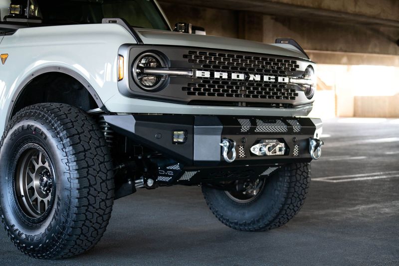 DV8 Offroad 2021+ Ford Bronco Front Bumper Winch Capable w/ Optional Bull  Bar/Aux Light Opening