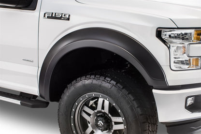 Bushwacker 18-19 Ford F-150 Extend-A-Fender estilo bengalas 4 piezas. - Negro