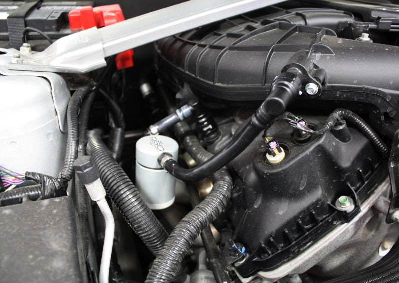 J&amp;L 11-17 Ford Mustang V6 Separador de aceite del lado del pasajero 3.0 - Anodizado transparente