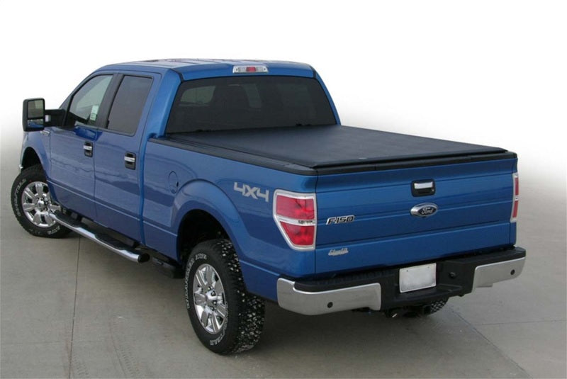 Access Lorado 08-14 Ford F-150 Caja de 6 pies 6 pulgadas con cubierta enrollable y kit de riel lateral